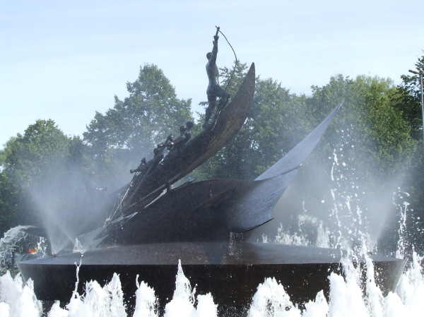 PICTUREBOOK Criss Cross Ferry Cruise: Kristiansand to Løve&nbsp;Bru