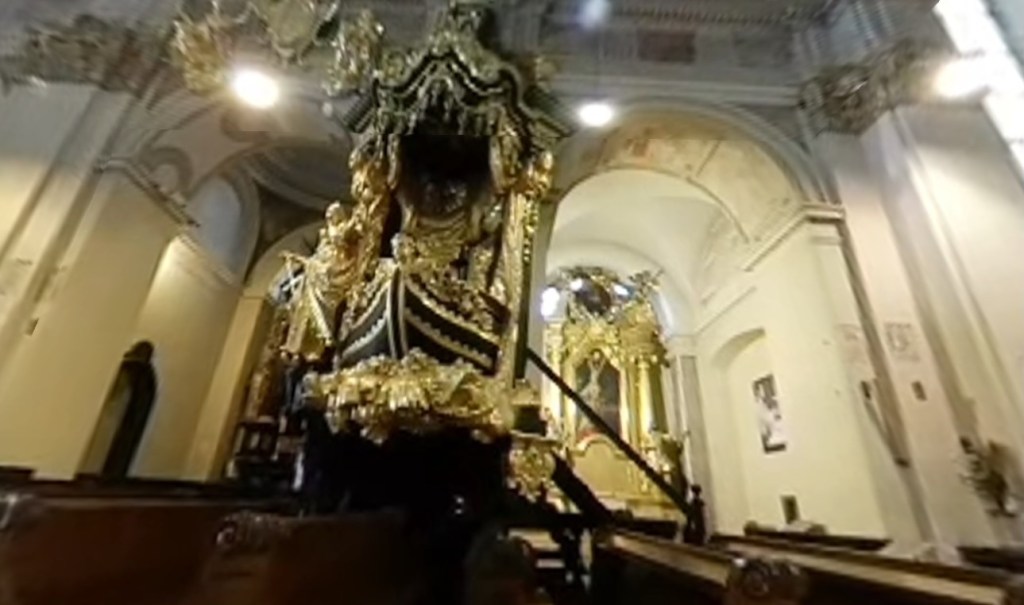 360° Video  …. Vaccumcleaning Tyniec Abbey’s Peter&Paul&nbsp;Church